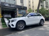 Cần bán xe Mercedes GLC 300 4Matic năm sản xuất 2018, màu trắng