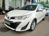 Bán xe Toyota Vios đời 2018, màu trắng xe gia đình