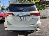 Bán Toyota Fortuner 2.7V đời 2019, zin nguyên 100%, siêu lướt