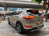 Bán Hyundai Tucson sản xuất năm 2019, màu sâm banh