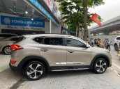 Bán Hyundai Tucson sản xuất năm 2019, màu sâm banh