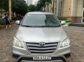 Cần bán chiếc xe Innova 2014, 1 chủ từ đầu, xe gia đình không một ngày dịch vụ