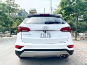 Cần bán gấp Hyundai Santa Fe sản xuất 2017 còn mới