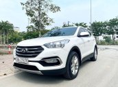 Cần bán gấp Hyundai Santa Fe sản xuất 2017 còn mới