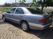 Bán Mercedes E230 sản xuất 1997, màu xám, xe nhập chính chủ, giá chỉ 120 triệu