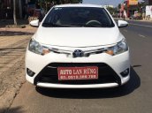 Bán Toyota Vios sản xuất 2015, màu trắng số sàn, giá tốt