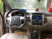 Cần bán xe Toyota Innova năm 2015, giá 375tr