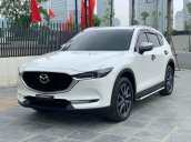 Cần bán xe Mazda CX 5 2017, màu trắng, giá tốt