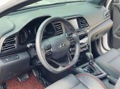 Cần bán Hyundai Elantra năm 2020, màu trắng chính chủ, 735tr