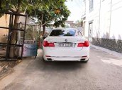 Kẹt tiền nên cần bán BMW 7 Series năm sản xuất 2009, màu trắng 