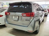 Bán lại với giá thấp chiếc Toyota Innova 2018 số sàn, xe siêu đẹp