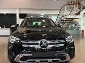 Cần bán xe Mercedes GLC200 đời 2021, màu đen, giá tốt