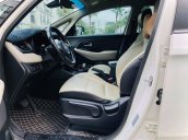 Cần bán xe Kia Rondo 2.0GAT sản xuất năm 2017, màu trắng