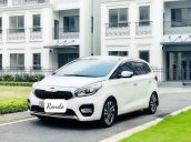 Cần bán xe Kia Rondo 2.0GAT sản xuất năm 2017, màu trắng