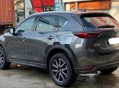 Cần bán gấp Mazda CX 5 đời 2019, màu xám 