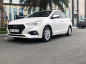 Cần bán lại xe Hyundai Accent sản xuất năm 2018, màu trắng số tự động