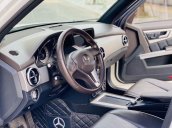 Cần bán xe Mercedes GLK Class sản xuất 2014, màu trắng, giá chỉ 899 triệu