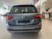 Tiguan Luxury S 2021 màu xám bản full option, SUV 7 chỗ nhập khẩu dành cho gia đình