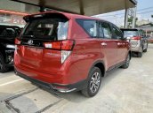 Toyota Innova năm 2021, giảm giá tiền mặt, tặng phụ kiện, xe có sẵn giao ngay