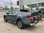 Cần bán xe Mazda BT 50 sản xuất 2018, màu xanh lam, nhập khẩu 