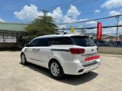 Xe Kia Sedona 2.2 DATH sản xuất 2020, đi 5.000km