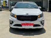 Xe Kia Sedona 2.2 DATH sản xuất 2020, đi 5.000km