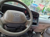 Cần bán lại Toyota 12 chỗ 2001, xe còn rất mới, giá thương lượng