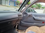 Cần bán lại Toyota 12 chỗ 2001, xe còn rất mới, giá thương lượng