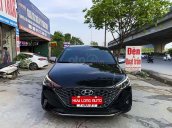 Cần bán lại xe Hyundai Accent 1.4 đời 2020, màu đen còn mới 