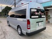 Bán Toyota Hiace 2014, màu bạc số sàn, giá 395tr