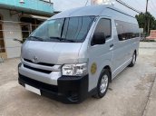 Bán Toyota Hiace 2014, màu bạc số sàn, giá 395tr