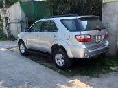 Cần bán gấp Toyota Fortuner sản xuất 2010, màu bạc giá cạnh tranh