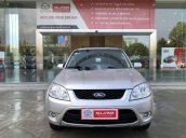 Bán ô tô Ford Escape năm 2013, màu bạc số tự động, giá tốt