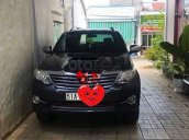 Xe Toyota Fortuner năm sản xuất 2013, màu xám còn mới