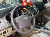 Cần bán Toyota Fortuner sản xuất năm 2011, màu bạc còn mới, giá chỉ 447 triệu