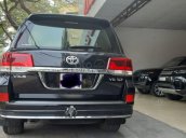 Cần bán lại xe Toyota Land Cruiser sản xuất 2019