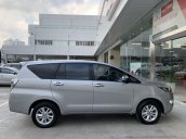 Xe cá nhân Toyota Innova 2.0E MT 2018 - màu bạc - đi 95.000km