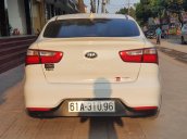 Cần bán Kia Rio sản xuất 2016, màu trắng xe còn mới nguyên bản, máy móc ổn định