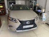 Cần bán xe Lexus ES đời 2016, màu vàng, nhập khẩu 