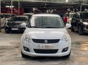 Bán Suzuki Swift đời 2014, màu trắng chính chủ