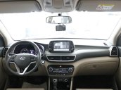 Bán Hyundai Tucson đời 2020, màu trắng chính chủ