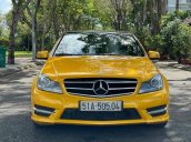 Bán Mercedes C300 AMG  2012, màu vàng