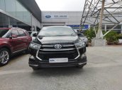 Cần bán lại xe Toyota Innova 2019, màu đen