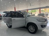 Cần bán Toyota Fortuner V sản xuất năm 2012 giá rẻ