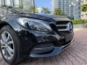 Mercedes C200 2016 màu đen sạch sẽ, chạy chuẩn 6,9 vạn km, cam kết km chuẩn, không tua, bao test hãng