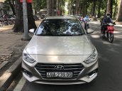 Bán xe Hyundai Accent 1.4AT năm 2019, màu bạc chính chủ
