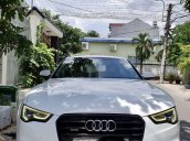 Cần bán xe Audi A5 đời 2012, màu trắng, nhập khẩu nguyên chiếc 