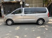 Cần bán Hyundai Starex đời 2016, màu xám số sàn