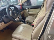 Cần bán xe Chevrolet Captiva năm sản xuất 2009 còn mới