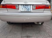 Cần bán Toyota Camry năm sản xuất 2001 còn mới